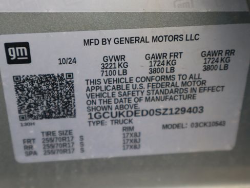 Used 2025 Chevrolet Silverado 1500 LT AWD/4WD image 40
