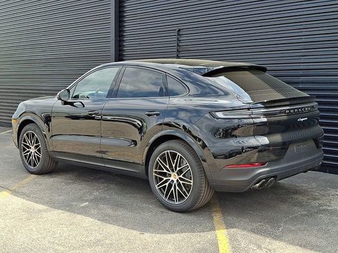 New 2026 Porsche Cayenne Coupe AWD/4WD image 3