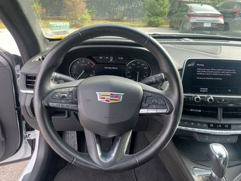 Used 2024 Cadillac CT4 Luxury image 25