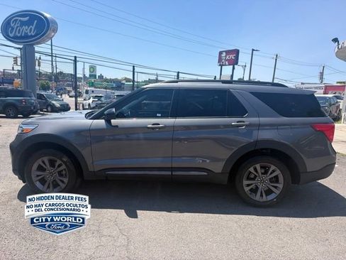 Used 2023 Ford Explorer XLT w/ Equipment Group 202A AWD/4WD image 2