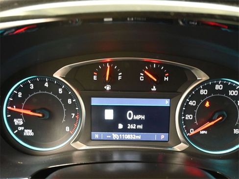 Used 2020 Chevrolet Traverse LT w/ LT Premium Package image 9