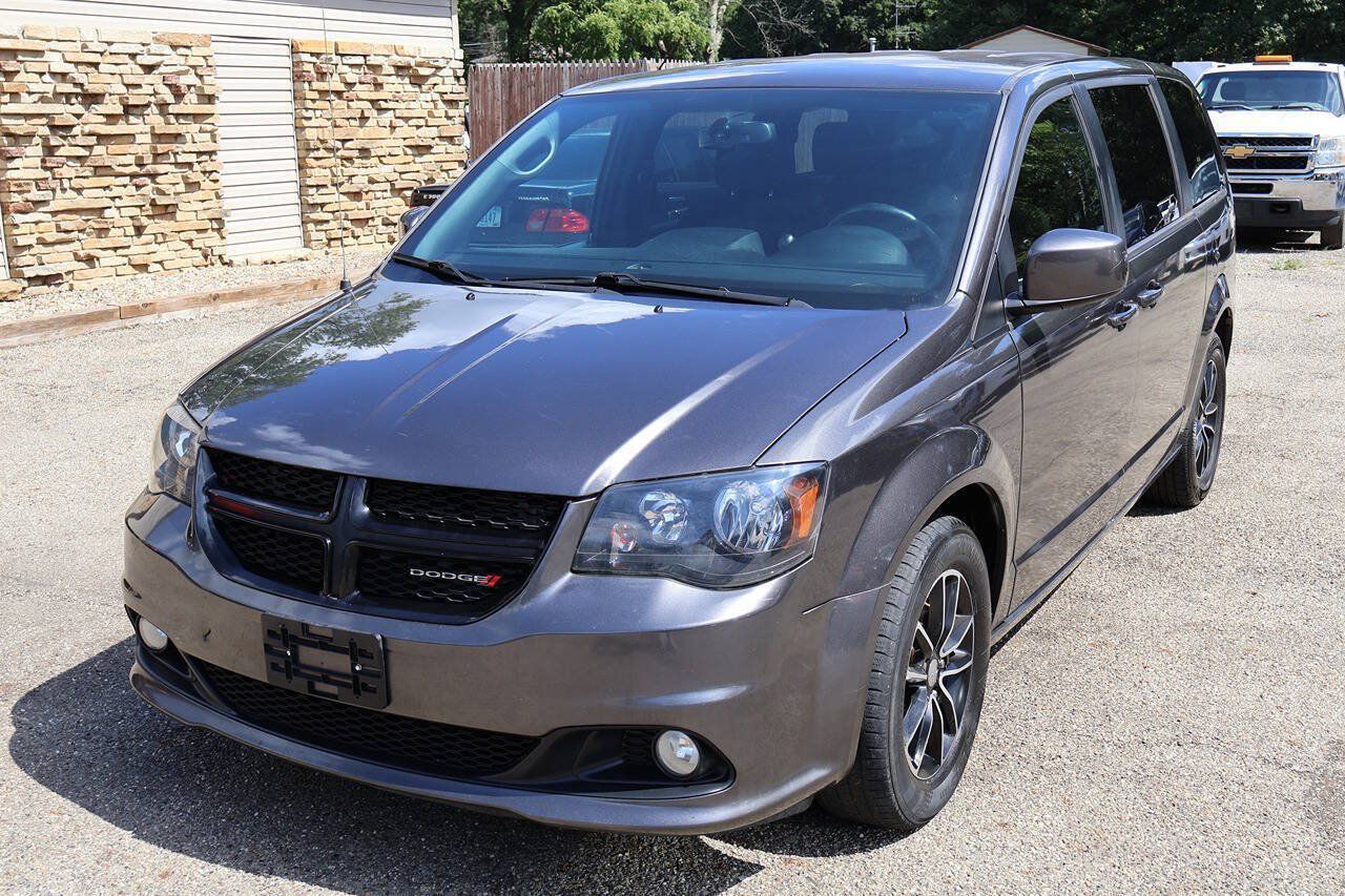 Used 2018 Dodge Grand Caravan SE FWD image 3