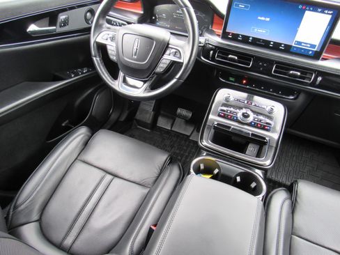 Used 2023 Lincoln Nautilus Reserve w/ Equipment Group 201A AWD/4WD image 20