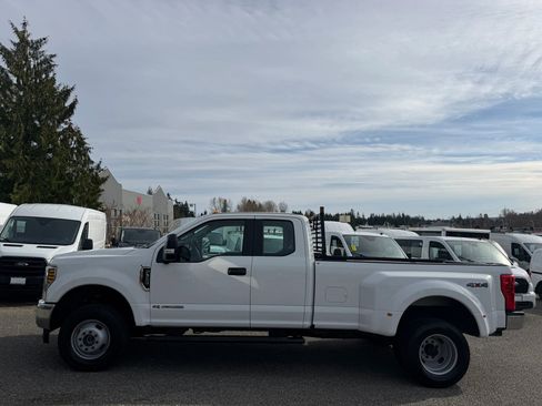 Used 2019 Ford F350 XL w/ XL Value Package image 4