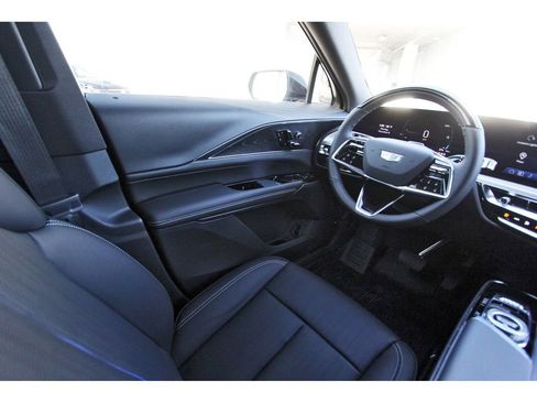 New 2026 Cadillac Lyriq Sport image 8