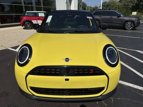 New 2026 MINI Cooper S FWD image 3
