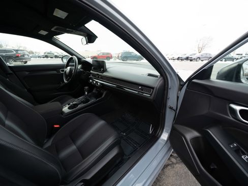 Used 2024 Honda Civic Sport image 25