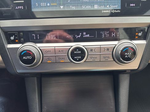 Used 2017 Subaru Outback 2.5i Limited image 24