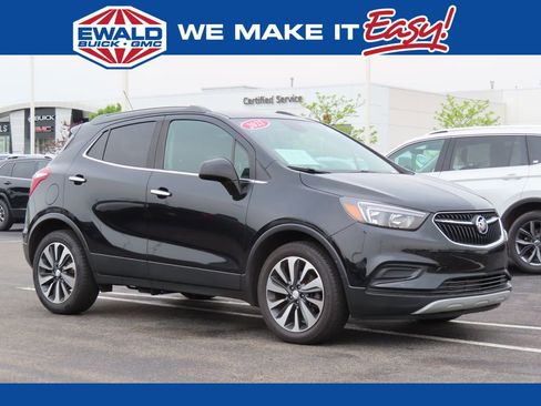 Used 2021 Buick Encore Preferred FWD image 1