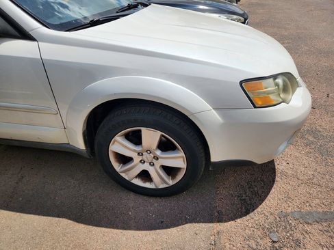 Used 2005 Subaru Outback 3.0R AWD/4WD image 5