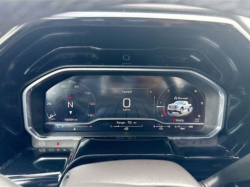 Used 2024 GMC Sierra 1500 Elevation image 10