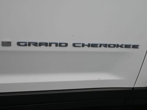 Used 2024 Jeep Grand Cherokee Limited 4xe AWD/4WD image 15