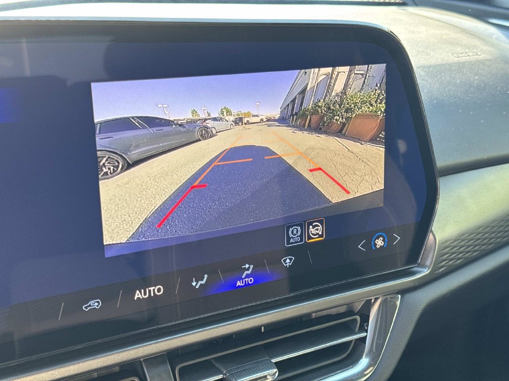 Used 2026 Chevrolet Equinox EV LT FWD image 19