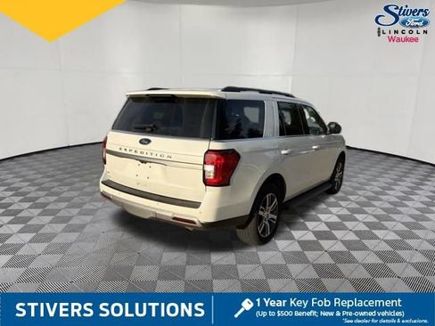 Used 2024 Ford Expedition XLT AWD/4WD image 6