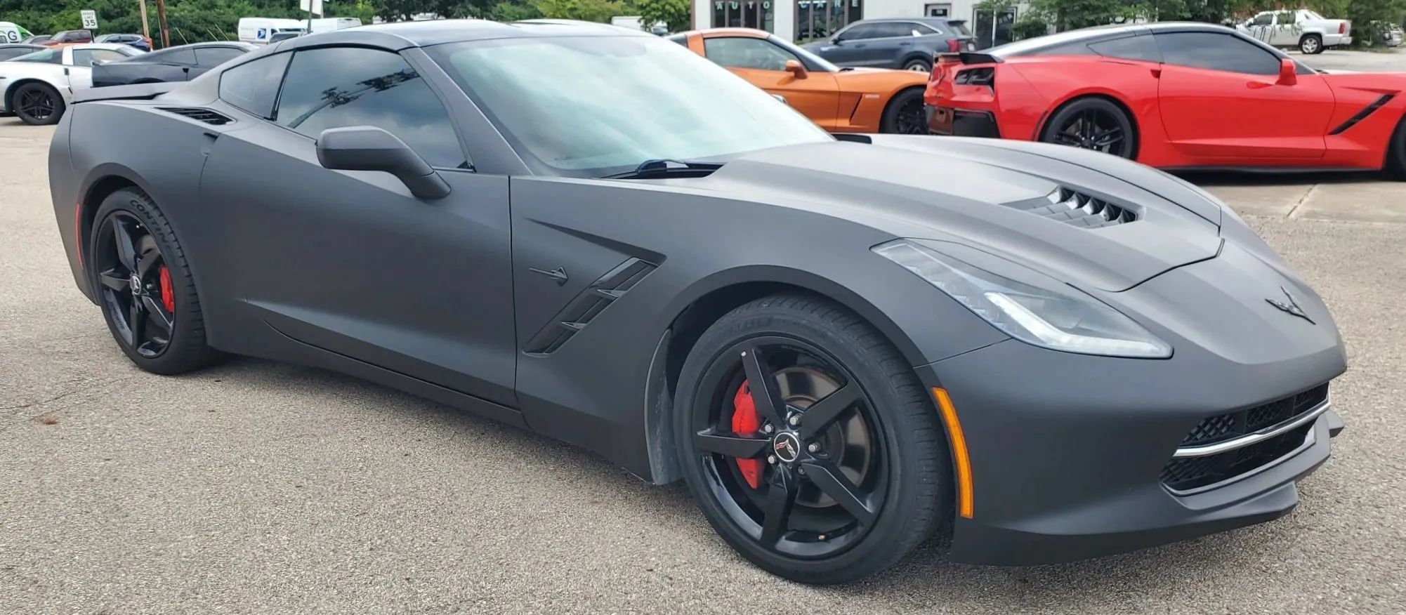 Used 2014 Chevrolet Corvette Stingray Coupe w/ 2LT Preferred Equipment Group RWD image 2