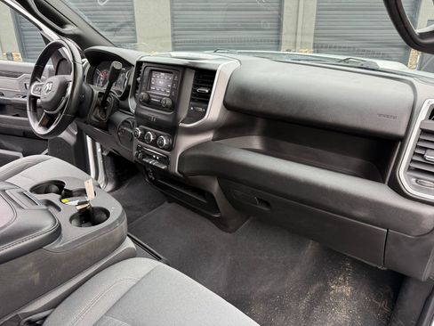 Used 2023 RAM 2500 Big Horn w/ Cold Weather Group image 13