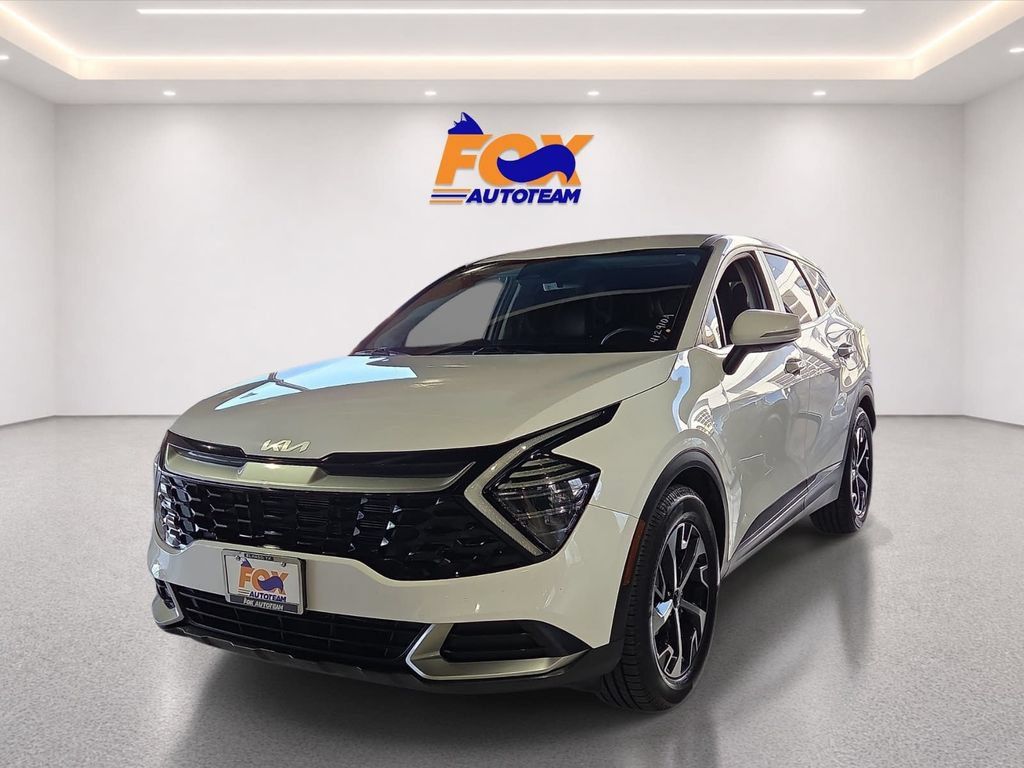 Used 2024 Kia Sportage EX FWD image 1