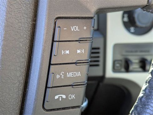 Used 2012 Ford F150 XLT w/ XLT Chrome Pkg image 18