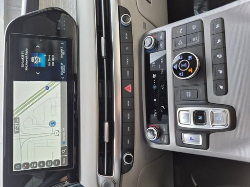 Used 2025 Hyundai Palisade Calligraphy image 21