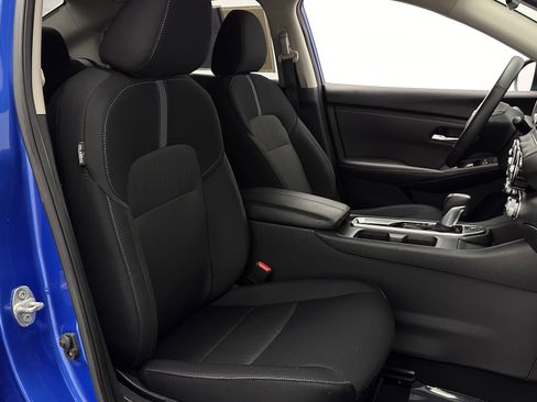 Used 2025 Nissan Sentra SV w/ All-Weather Package FWD image 34