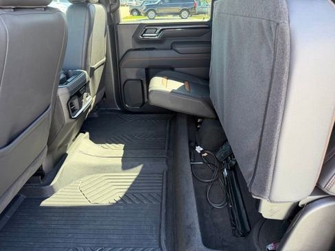 Used 2025 GMC Sierra 2500 AT4 w/ AT4 Premium Plus Package image 22