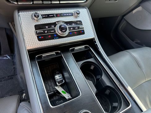 Used 2020 Lincoln Aviator Grand Touring w/ Equipment Group 301A image 33