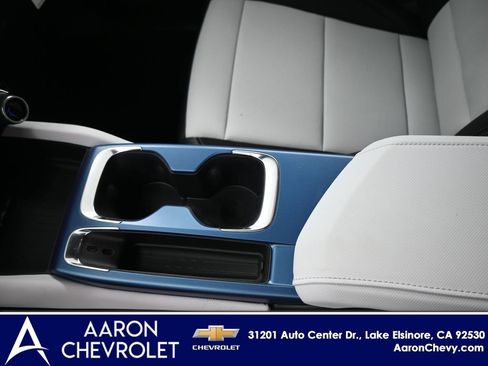 New 2025 Chevrolet Equinox EV LT image 12