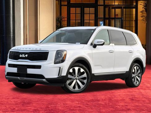 Used 2022 Kia Telluride S image 1