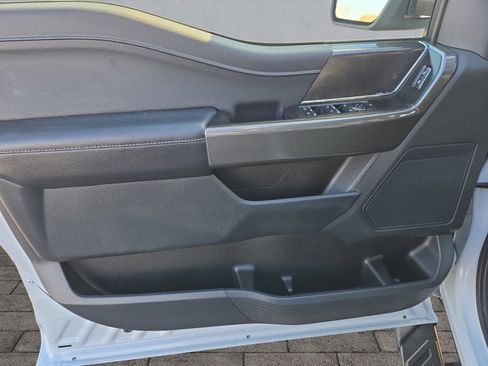 Certified 2022 Ford F150 XLT w/ Equipment Group 302A High image 10