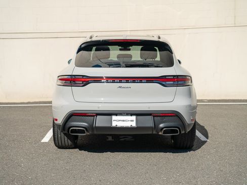 Certified 2026 Porsche Macan AWD/4WD image 7