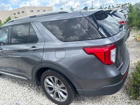 Used 2022 Ford Explorer Limited w/ Equipment Group 301A RWD image 9