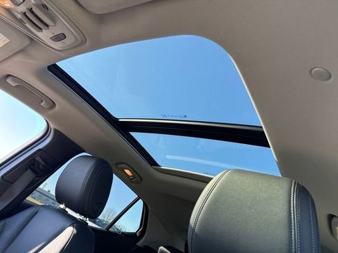 Used 2020 Buick Encore GX Essence w/ Experience Buick Package image 35