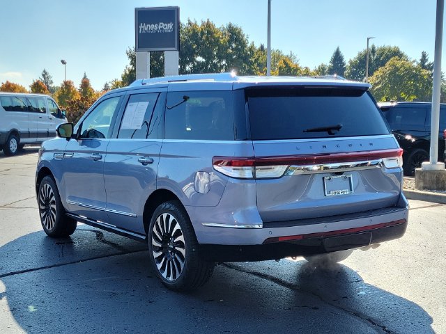 Used 2023 Lincoln Navigator Black Label AWD/4WD image 3