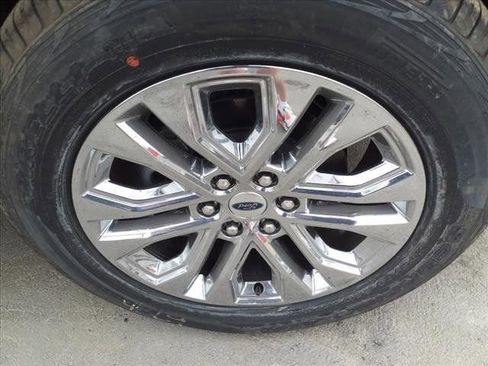 New 2024 Ford F150 XLT w/ Equipment Group 302A MID image 9