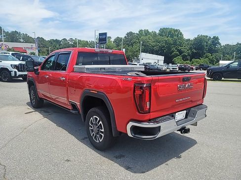 Used 2023 GMC Sierra 2500 SLT w/ SLT Convenience Package AWD/4WD image 5