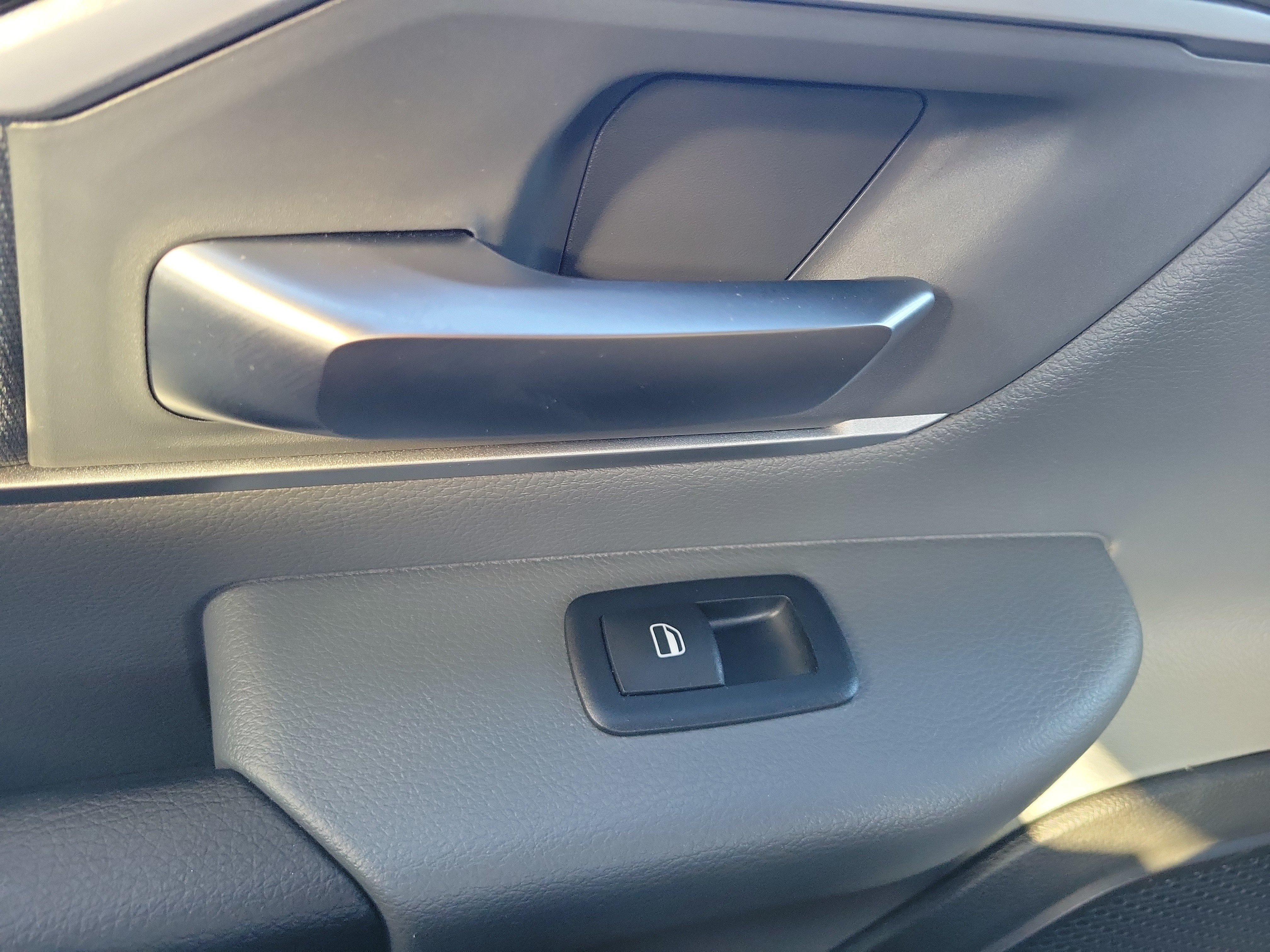 Used 2023 RAM 1500 Big Horn RWD image 15