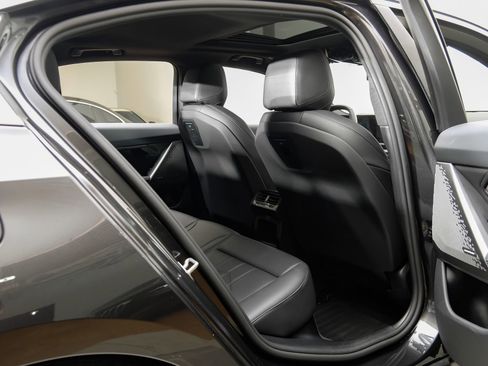 Used 2025 BMW 530i RWD image 47