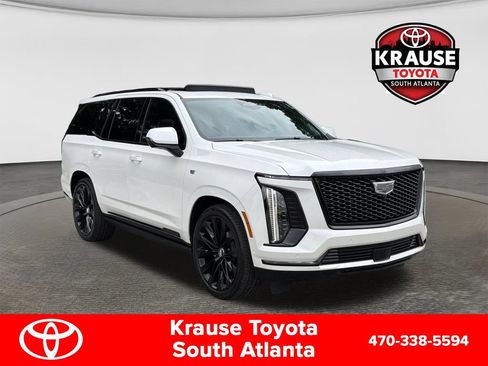Used 2025 Cadillac Escalade Sport Platinum w/ LPO, ONYX Package AWD/4WD image 1