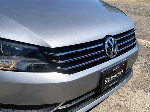 Used 2014 Volkswagen Passat 1.8T Wolfsburg Edition FWD image 31