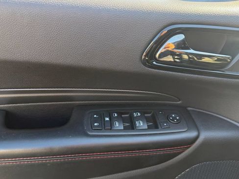 Used 2025 Dodge Durango GT RWD image 11