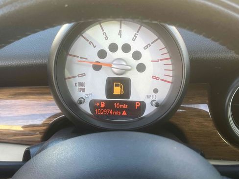 Used 2011 MINI Cooper Hardtop FWD image 12