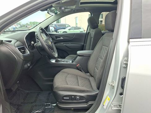 Certified 2019 Chevrolet Equinox LT w/ Sun & Navigation Package FWD image 14