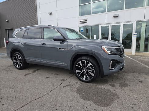 New 2026 Volkswagen Atlas SEL Premium R-Line AWD/4WD image 3