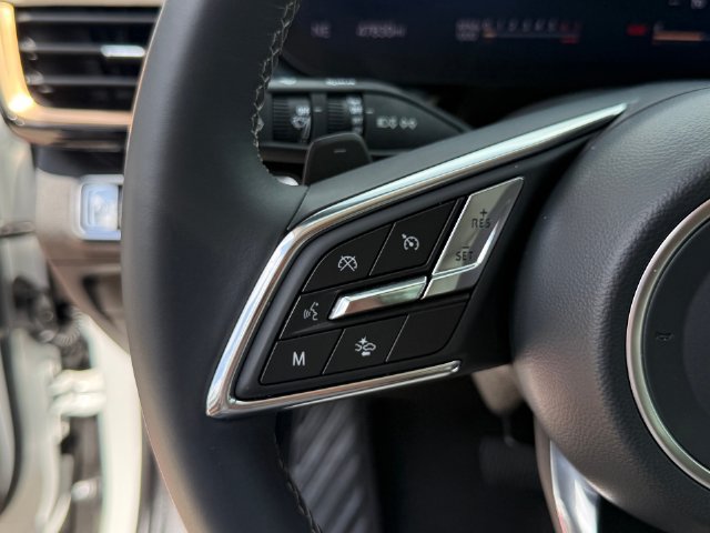 Used 2024 Buick Envision Avenir AWD/4WD image 15