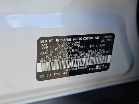 Used 2025 Mitsubishi Outlander Trail Edition image 35