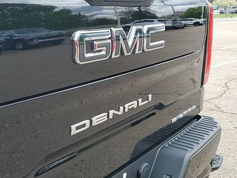 Used 2024 GMC Sierra 1500 Denali Ultimate AWD/4WD image 34