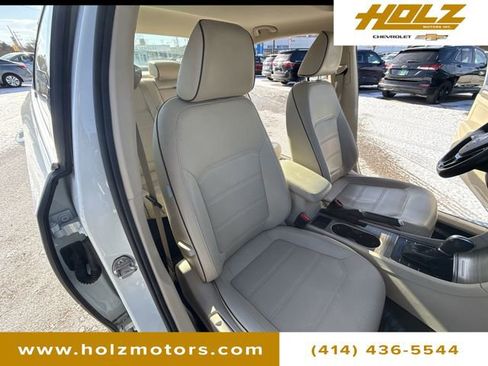 Used 2018 Volkswagen Passat 2.0T SE image 28