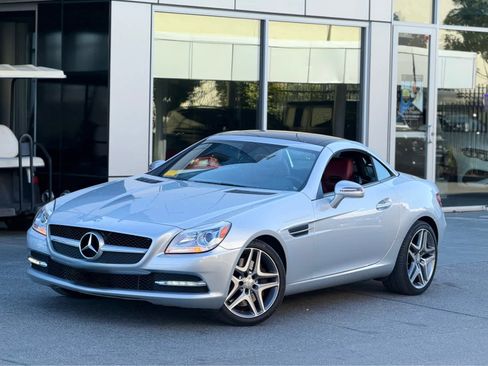 Used 2014 Mercedes-Benz SLK 350 image 2