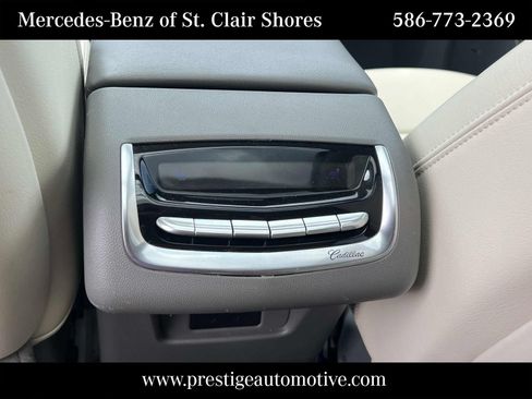 Used 2023 Cadillac XT6 Premium Luxury AWD/4WD image 18