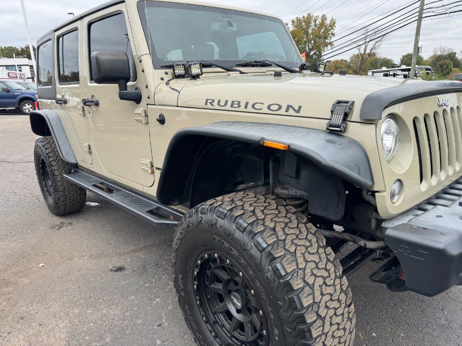 Used 2017 Jeep Wrangler Unlimited Rubicon w/ Dual Top Group AWD/4WD image 12